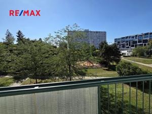 Pronájem bytu 2+kk, Praha - Karlín, Nekvasilova, 40 m2