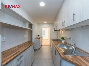 Pronájem bytu 3+1, Praha - Zbraslav, Nezvalova, 56 m2