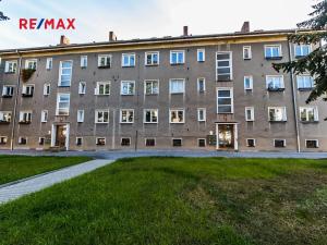 Pronájem bytu 3+1, Praha - Zbraslav, Nezvalova, 56 m2