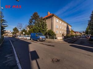 Pronájem bytu 3+1, Praha - Zbraslav, Nezvalova, 56 m2