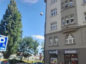 Pronájem skladu, Praha - Smíchov, Jindřicha Plachty, 19 m2