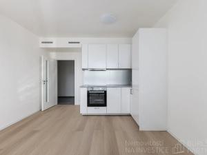 Pronájem bytu 1+kk, Praha - Hloubětín, Sobí, 33 m2