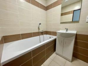 Prodej bytu 2+1, Lovosice, Nádražní, 59 m2
