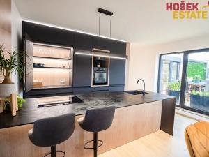 Prodej bytu 4+kk, Holubice, 135 m2