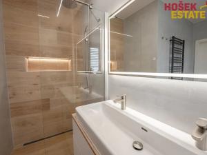 Prodej bytu 4+kk, Holubice, 135 m2