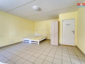 Pronájem bytu 1+1, Sytno, 49 m2
