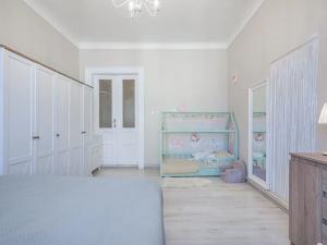 Pronájem bytu 2+kk, Praha - Vršovice, Kodaňská, 49 m2