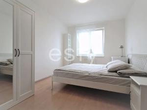 Pronájem bytu 2+kk, Praha - Letňany, Nýdecká, 42 m2