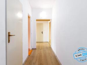 Prodej bytu 2+1, Opava, Holasická, 59 m2
