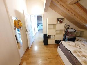 Pronájem bytu 2+kk, Praha - Smíchov, Plzeňská, 54 m2