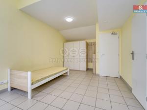 Pronájem bytu 1+kk, Sytno, 31 m2