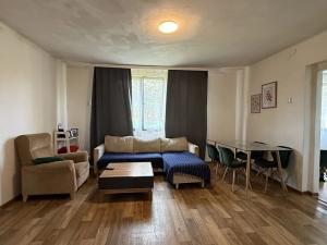 Prodej pozemku pro bydlení, Praha - Satalice, K nádraží, 642 m2