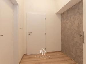 Pronájem bytu 2+kk, Kladno, náměstí Sítná, 44 m2