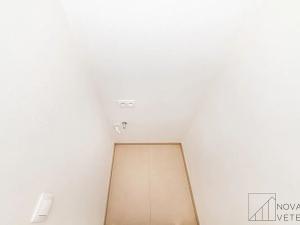 Prodej bytu 2+kk, Praha - Žižkov, Květinková, 50 m2