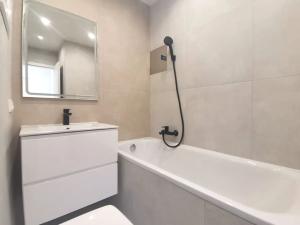 Prodej bytu 2+kk, Praha - Žižkov, Jeseniova, 44 m2