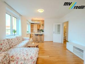 Prodej bytu 3+1, Poděbrady, nám. T.G.Masaryka, 66 m2