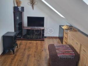 Prodej bytu 2+kk, Kadov, 65 m2