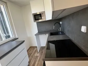 Pronájem bytu 2+kk, Jablonec nad Nisou, Na Vršku, 41 m2