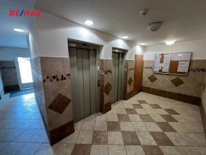 Pronájem bytu 2+kk, Praha - Kamýk, Smotlachova, 44 m2