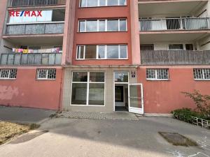 Pronájem bytu 2+kk, Praha - Kamýk, Smotlachova, 44 m2