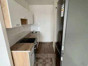Pronájem bytu 2+kk, Praha - Bohnice, Zelenohorská, 43 m2