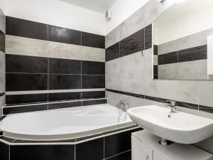 Pronájem bytu 2+kk, Olomouc, 56 m2