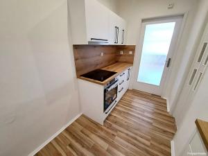 Pronájem bytu 1+kk, Hradec Králové, Nerudova, 31 m2