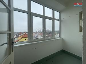 Pronájem bytu 2+1, Nymburk, Dobrovského, 64 m2