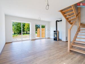 Prodej činžovního domu, Černá v Pošumaví - Bližná, 249 m2