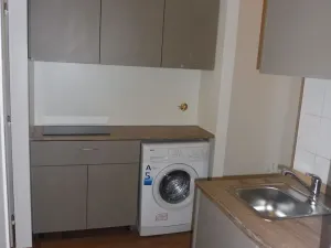 Pronájem bytu 1+kk, Praha - Žižkov, Ambrožova, 23 m2
