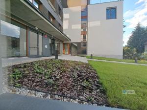 Pronájem bytu 1+kk, Praha - Dolní Chabry, Ládevská, 35 m2