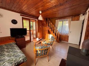 Prodej chaty, Chocerady, 100 m2