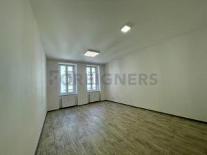 Pronájem bytu 2+1, Brno, Bratislavská, 59 m2