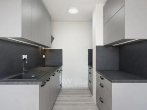 Prodej bytu 3+1, Praha - Troja, Hnězdenská, 74 m2