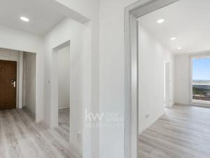 Prodej bytu 3+1, Praha - Troja, Hnězdenská, 74 m2