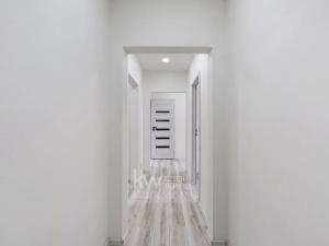 Prodej bytu 3+1, Praha - Troja, Hnězdenská, 74 m2