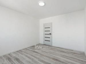 Prodej bytu 3+1, Praha - Troja, Hnězdenská, 74 m2