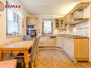 Prodej rodinného domu, Pšovlky, 210 m2
