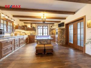 Prodej rodinného domu, Nový Knín, 350 m2