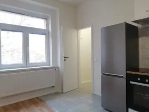 Pronájem bytu 2+1, Praha - Břevnov, Bělohorská, 57 m2