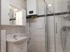 Pronájem bytu 2+1, Praha - Břevnov, Bělohorská, 57 m2