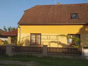 Prodej rodinného domu, Hřebeč, Opletalova, 125 m2