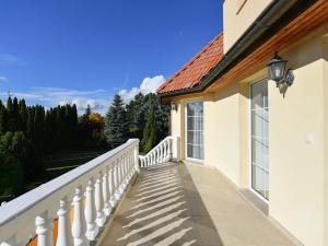 Prodej vily, Říčany, Mozartova, 395 m2