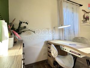 Pronájem obchodního prostoru, Sadská, Prokopova, 24 m2