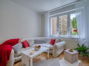 Pronájem bytu 2+1, Chomutov, Rokycanova, 49 m2