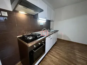 Pronájem bytu 2+1, Ostrava, Čujkovova, 55 m2