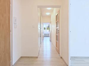 Prodej bytu 3+1, Praha - Strašnice, Tuklatská, 76 m2