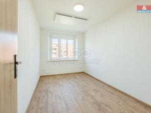 Prodej bytu 2+kk, Louny, Rybalkova, 44 m2