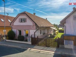 Prodej rodinného domu, Běrunice, Ohrada, 89 m2