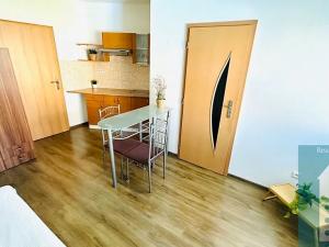 Pronájem bytu 1+kk, Kroměříž, Kojetínská, 28 m2